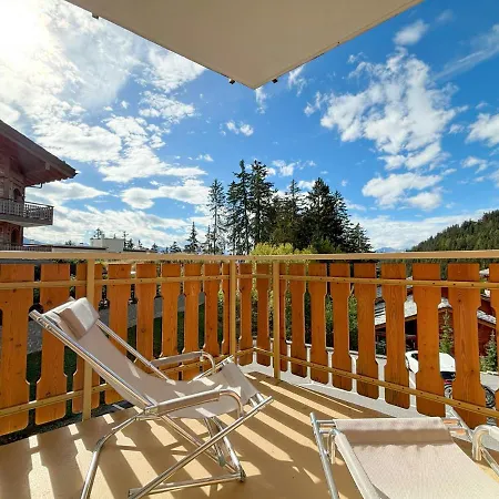 Calm With Balcony In Apartment *
