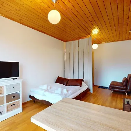 Calm With Balcony In Apartmán Crans-Montana